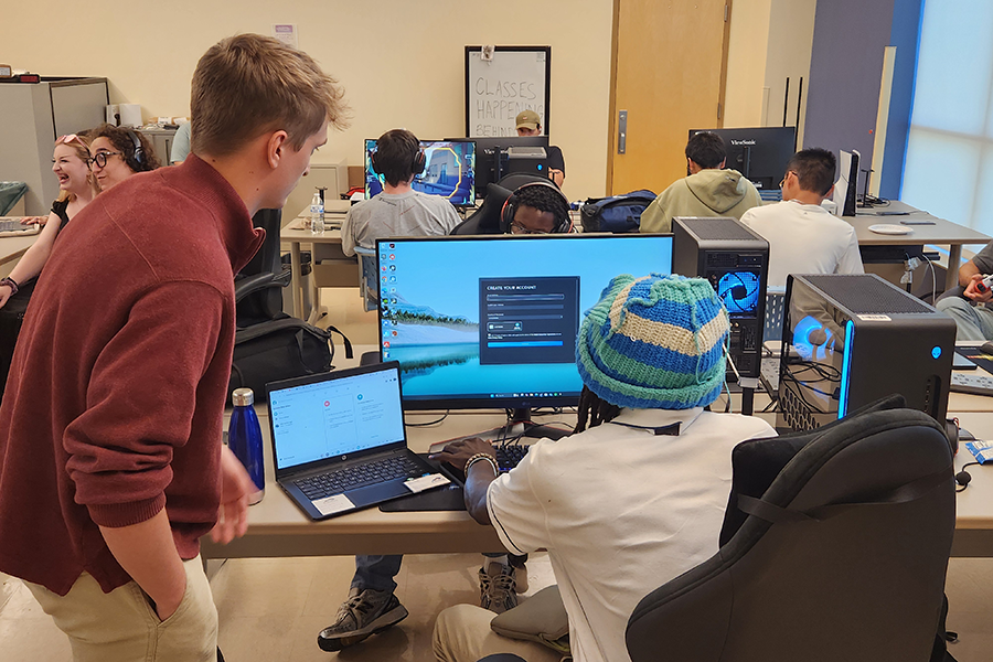 people in computer lab